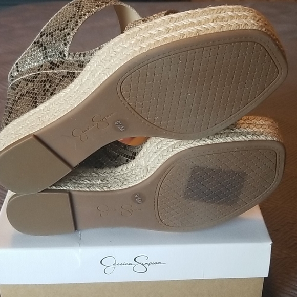 NEW gold espadrille wedges - Picture 5 of 6